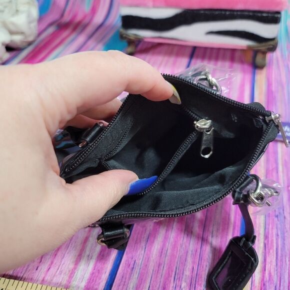 Lori Greiner For Your Ease Only Mini Purse or Child's Purse with Chain - Picture 6 of 10